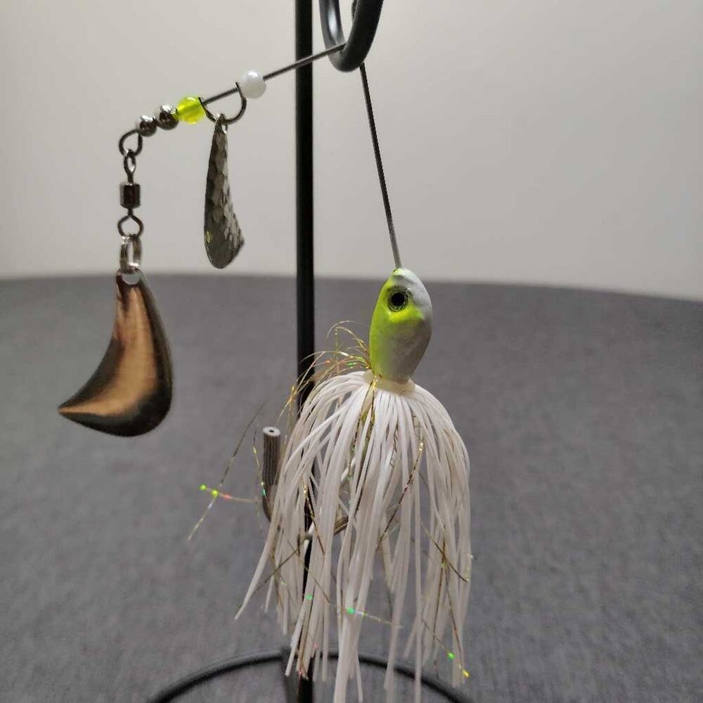Dual Blade Spinnerbait Lure White Skirt Chartreuse Head Silver Hammered Blades